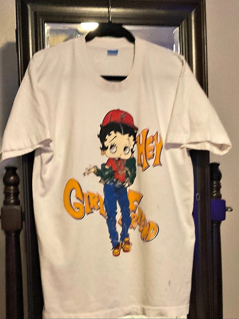 Betty Boop Hey Girlfriend Vintage T-Shirt White & Red